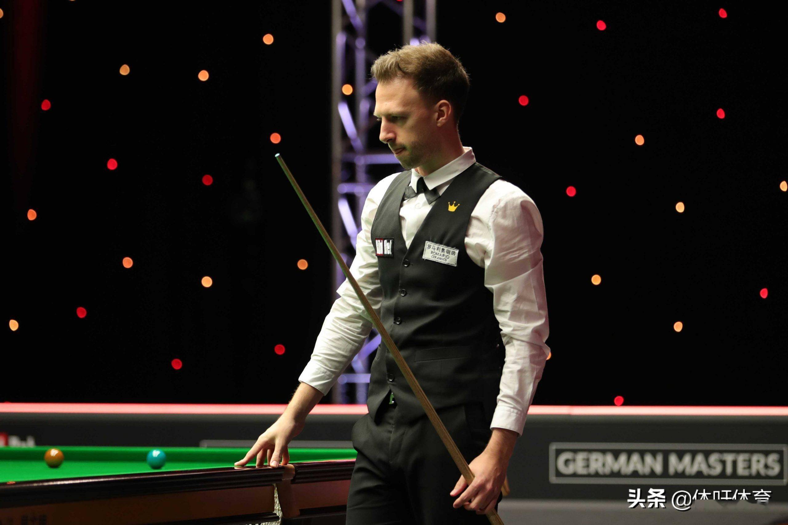 纷设立足球 纷设立足球